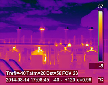 Flat roof leak detection with infrared thermal imaging
